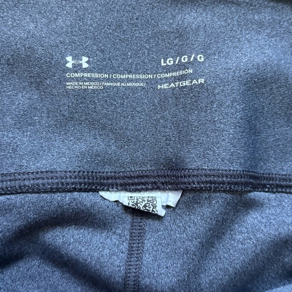 Under Armour Cropped Capri Tights Leggings Womens Size Large Gray Black Athlete - Picture 5 of 5
